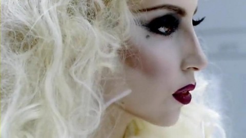 lady_gaga_bad_romance_video_shot-480x270