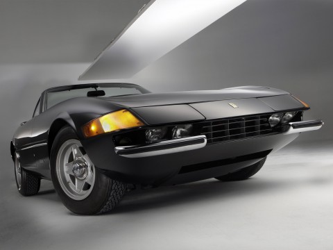 Ferrari-365-GTS4-Daytona-Spider-1970-1974-Photo-08