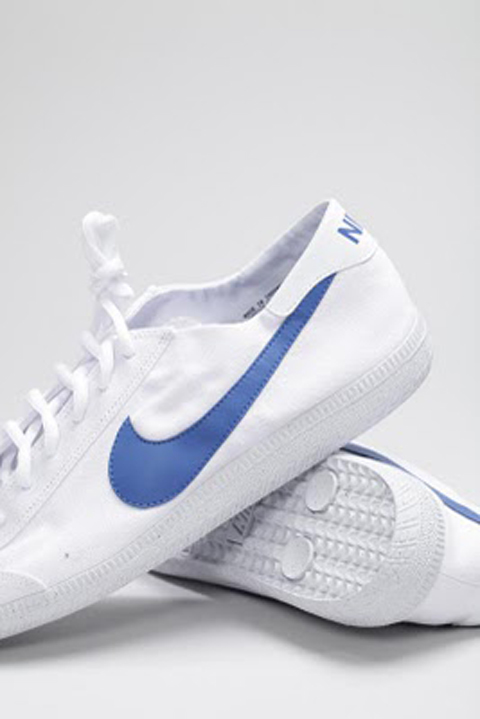 nike sneakers white and blue