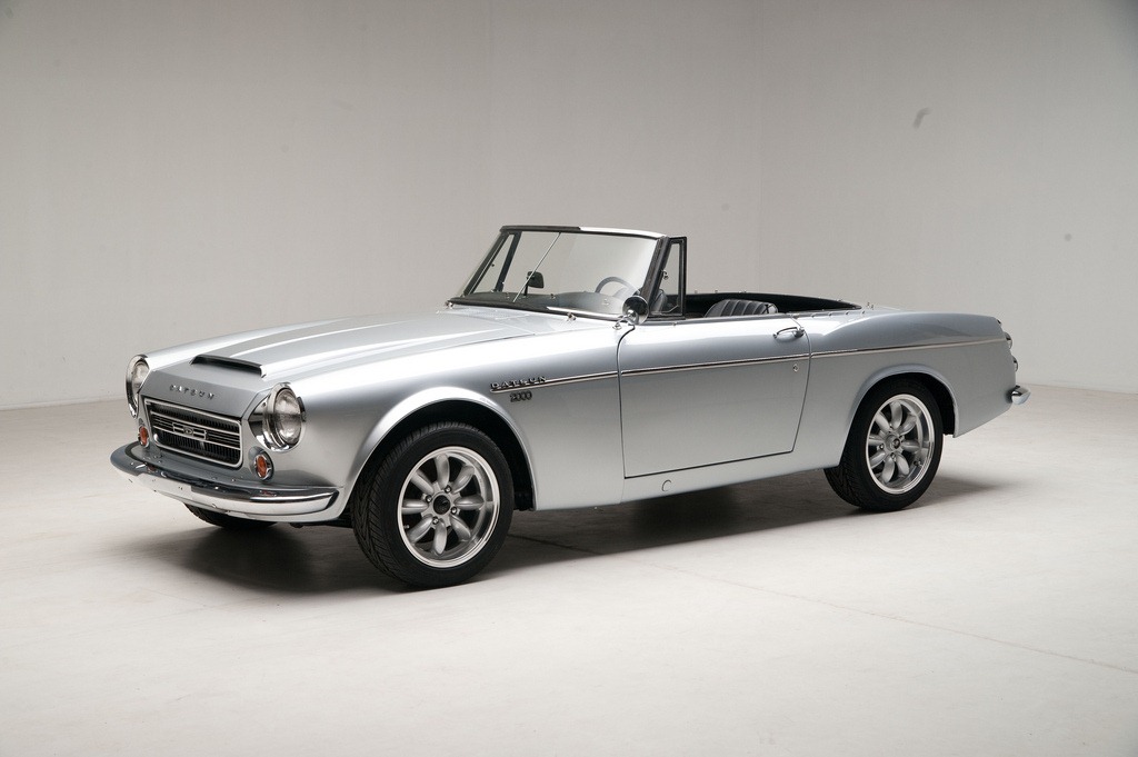 ferrari-Datsun-Fairlady-Sports